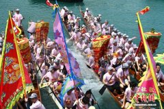 香港民众同庆鸭脷洲洪圣传统文化节